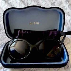 Gucci Black Round Ladies Sunglasses